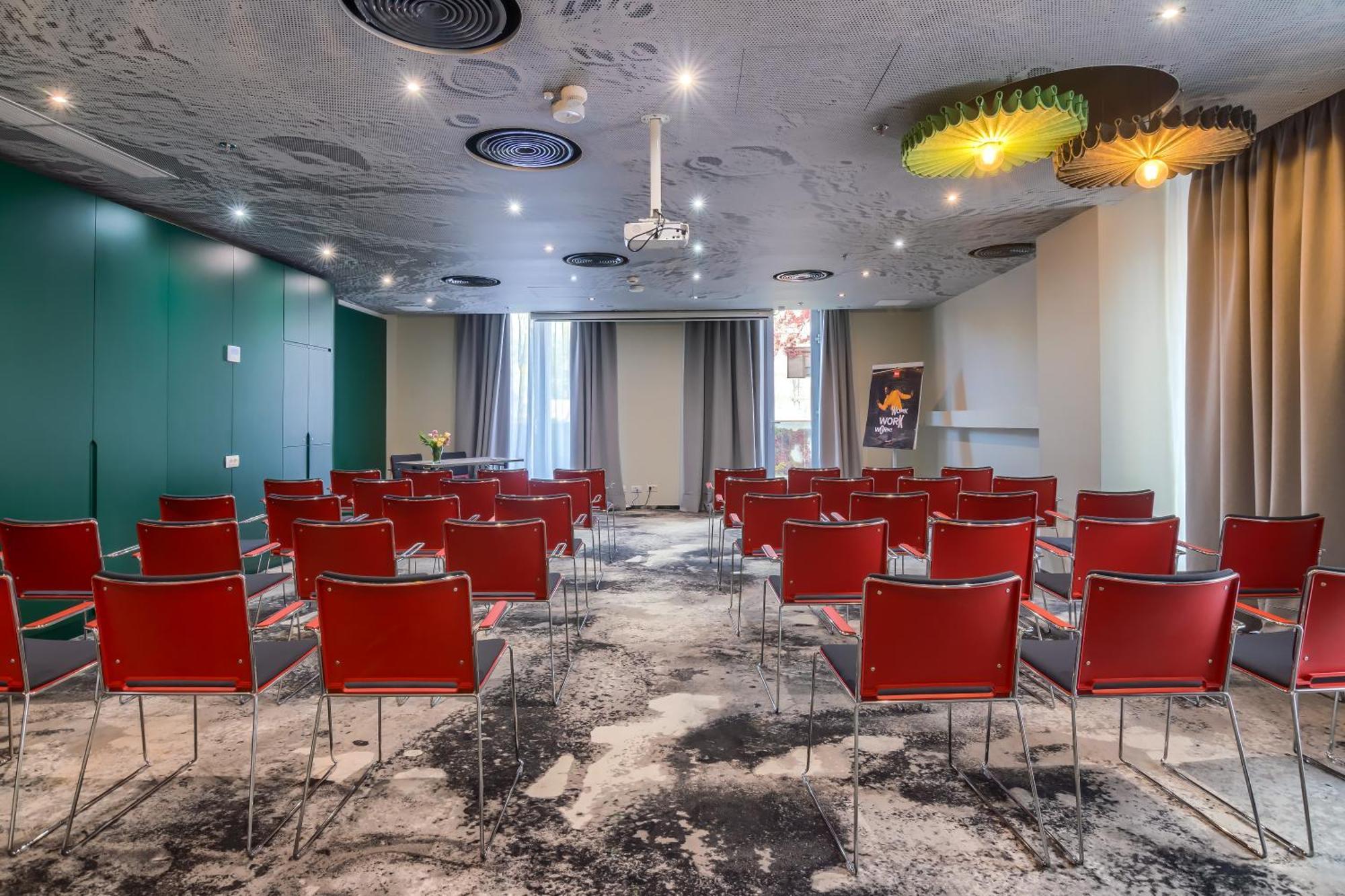 Ibis Bucharest Politehnica Hotel Exterior foto